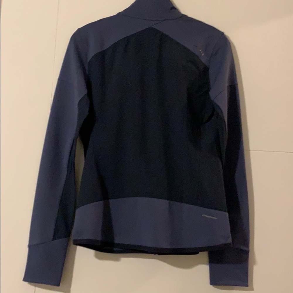 Brand New Oakley running jacket - Picture 5 of 5